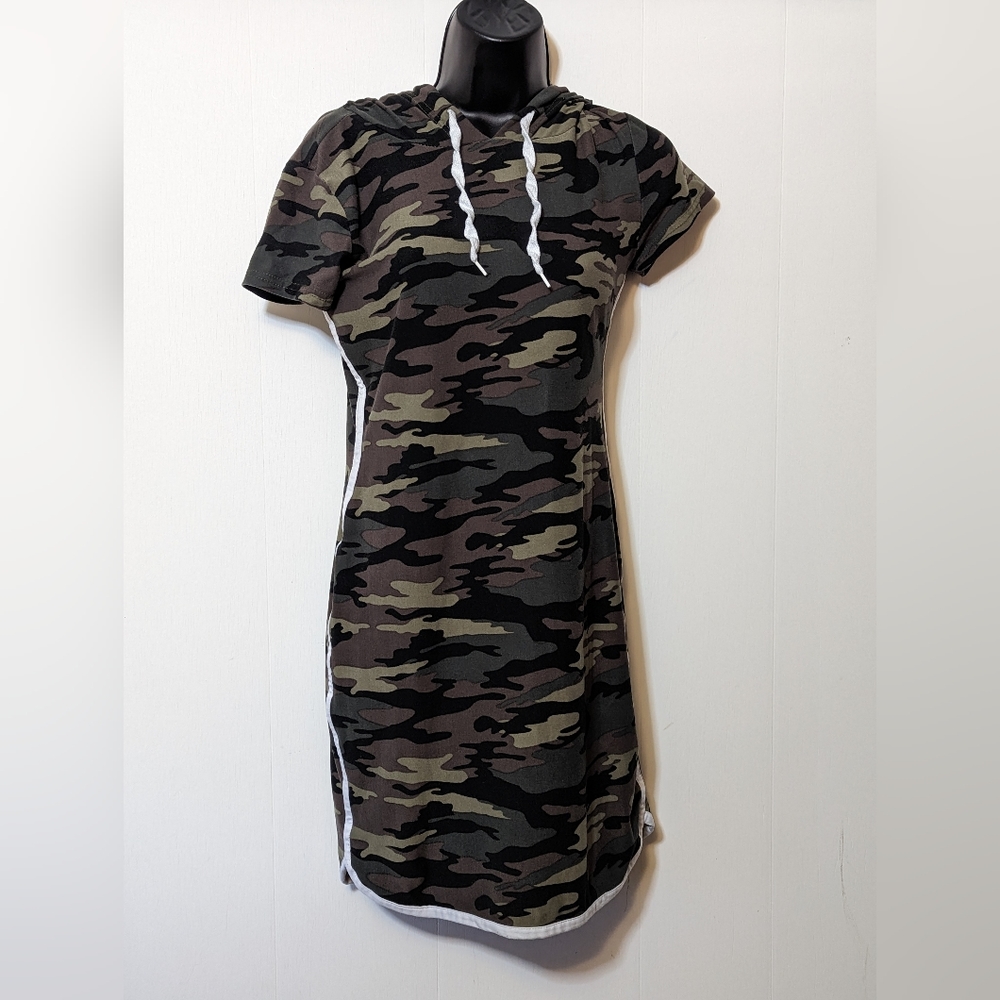 Women's J for Justify Camouflage Hooded Dress Size Small